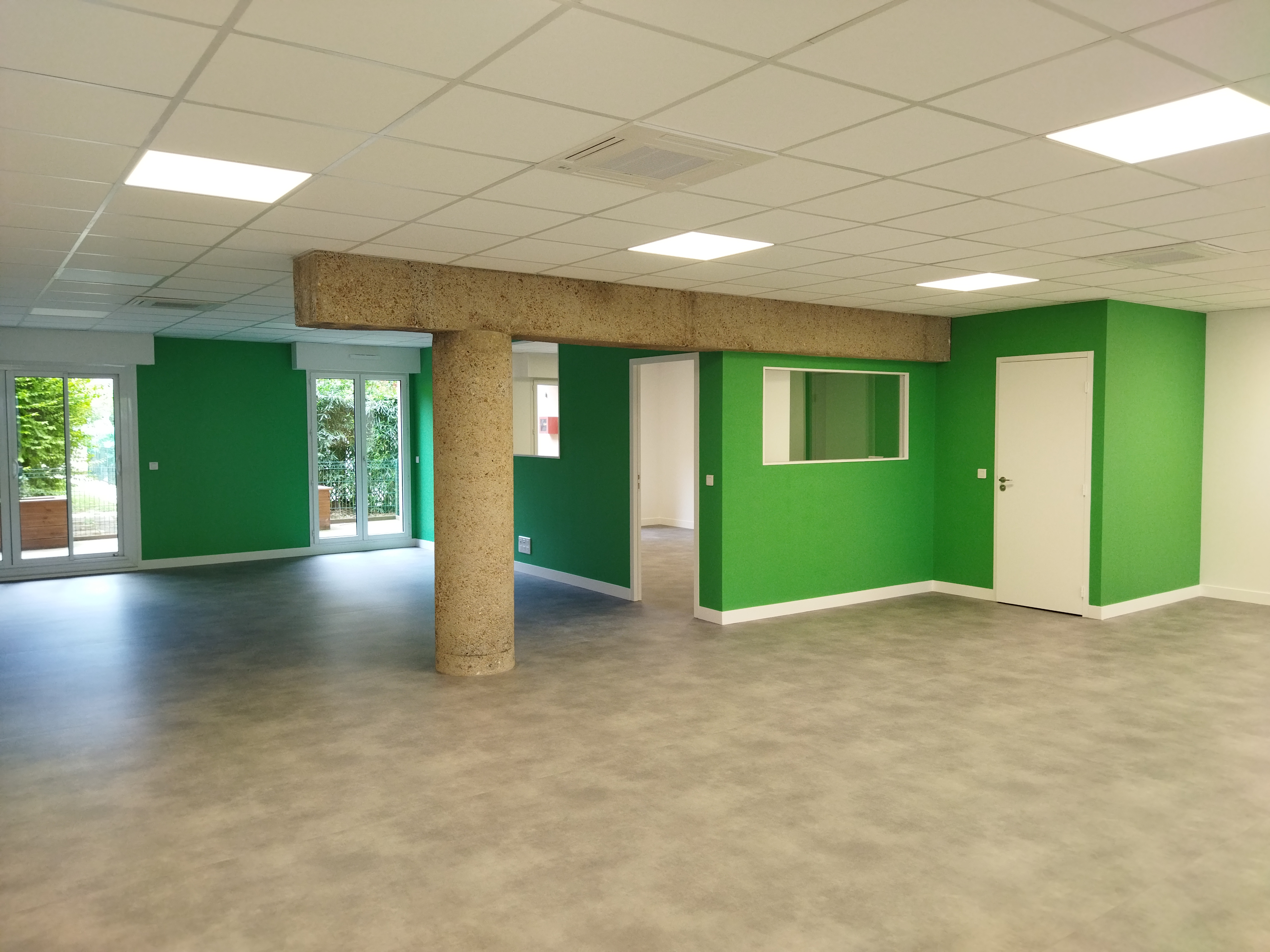Locaux et commerce