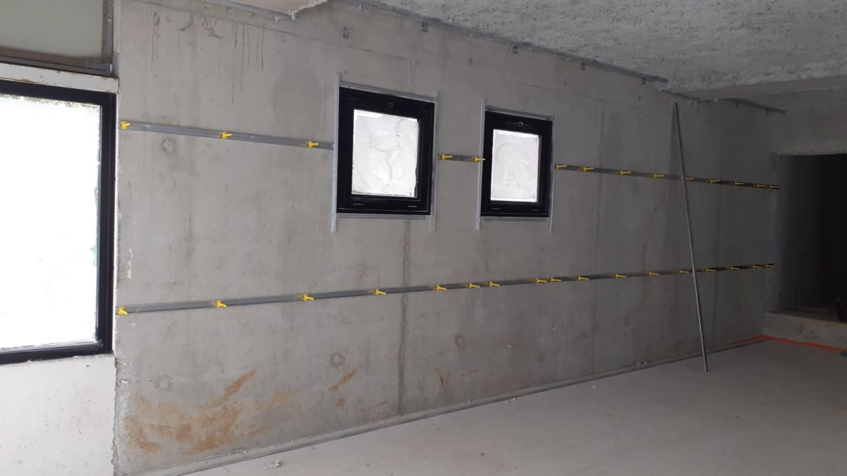 Transformation complète d'un espace brut en locaux modernes et fonctionnels