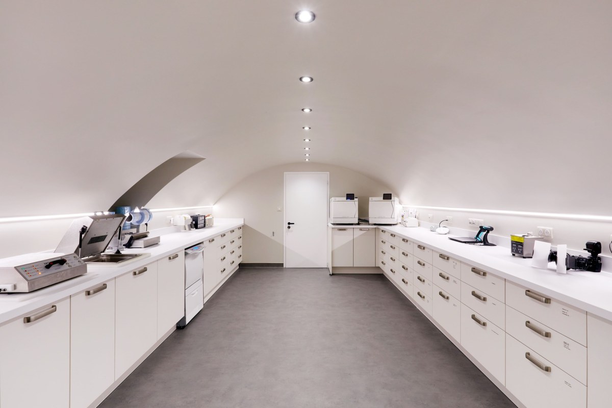 Réalisation d'un cabinet dentaire moderne et élégant